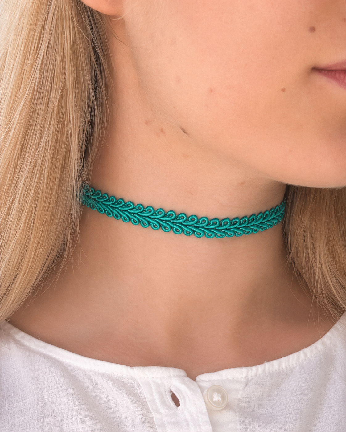 Camille teal braided choker worn, handmade jewelry Vienna