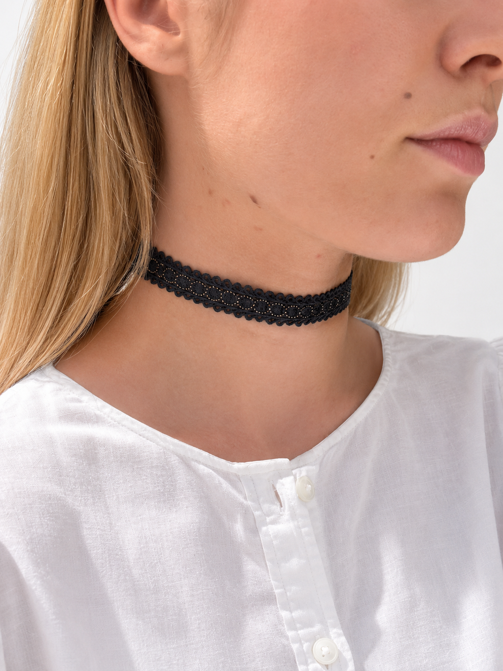 Beatrix blue fabric choker close-up detail, handmade in Vienna