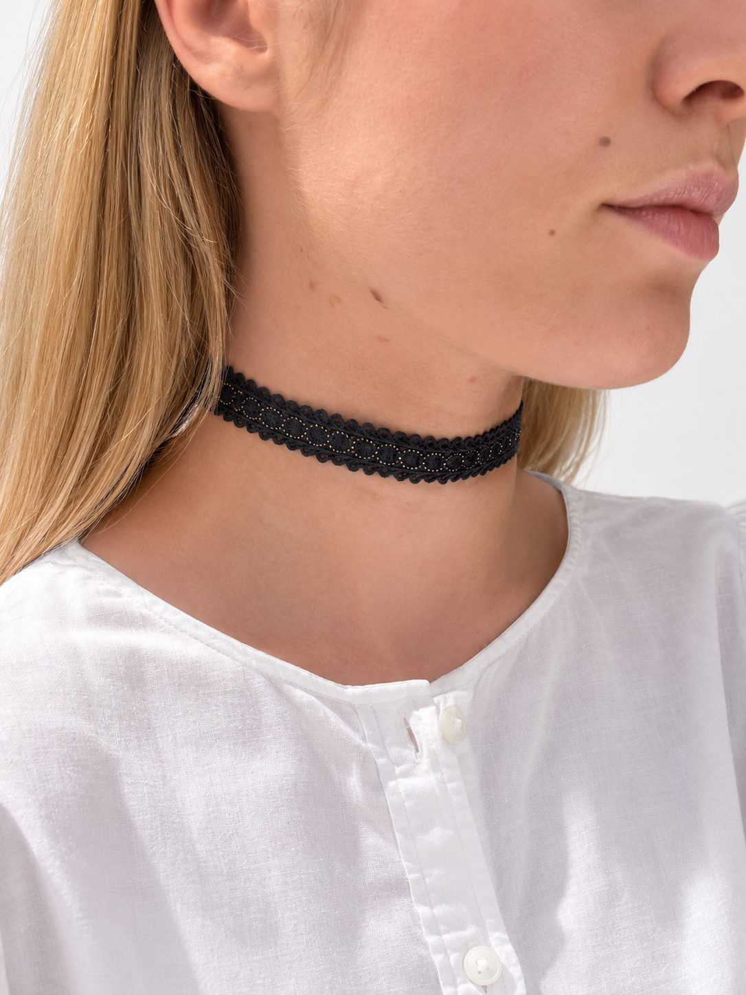 Beatrix blue fabric choker close-up detail, handmade in Vienna